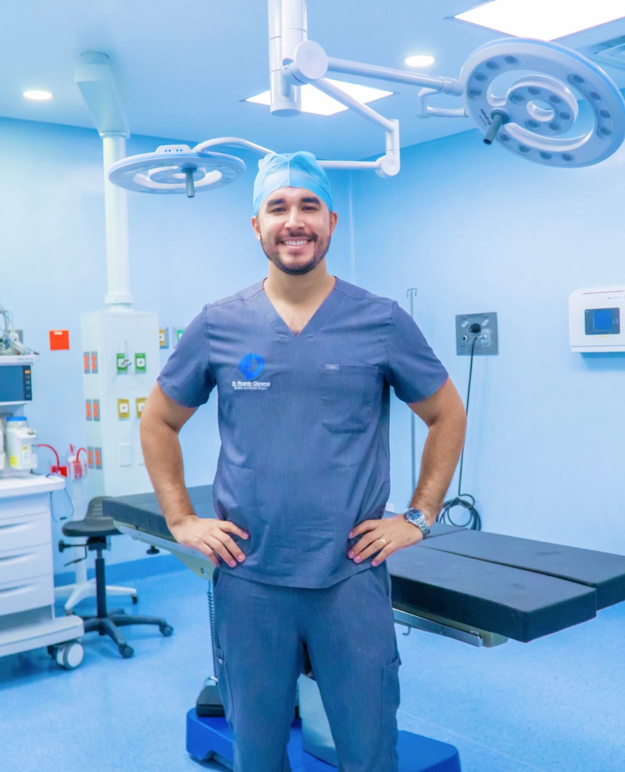 Dr. Ricardo Cisneros Parra, cirujano laparoscópico en Tijuana